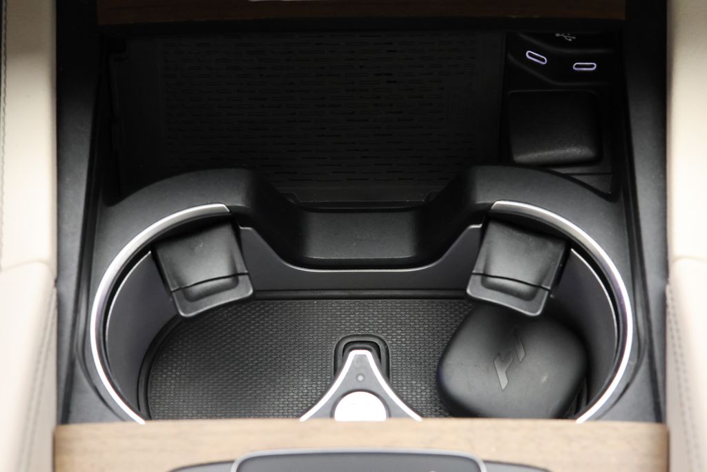 Thumbnail: 2024 Mercedes-Benz GLS - 28