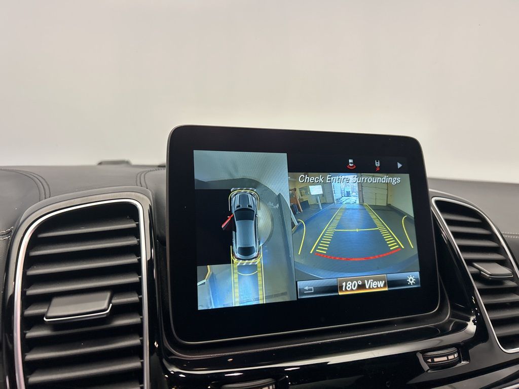 Thumbnail: 2018 Mercedes-Benz GLE - 18