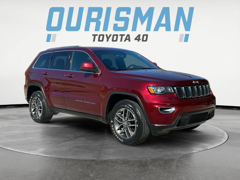 Velvet Red Pearlcoat 2018 Jeep Grand Cherokee Laredo 4WD SUV / Crossover Four-Wheel Drive 8-Speed Automatic
