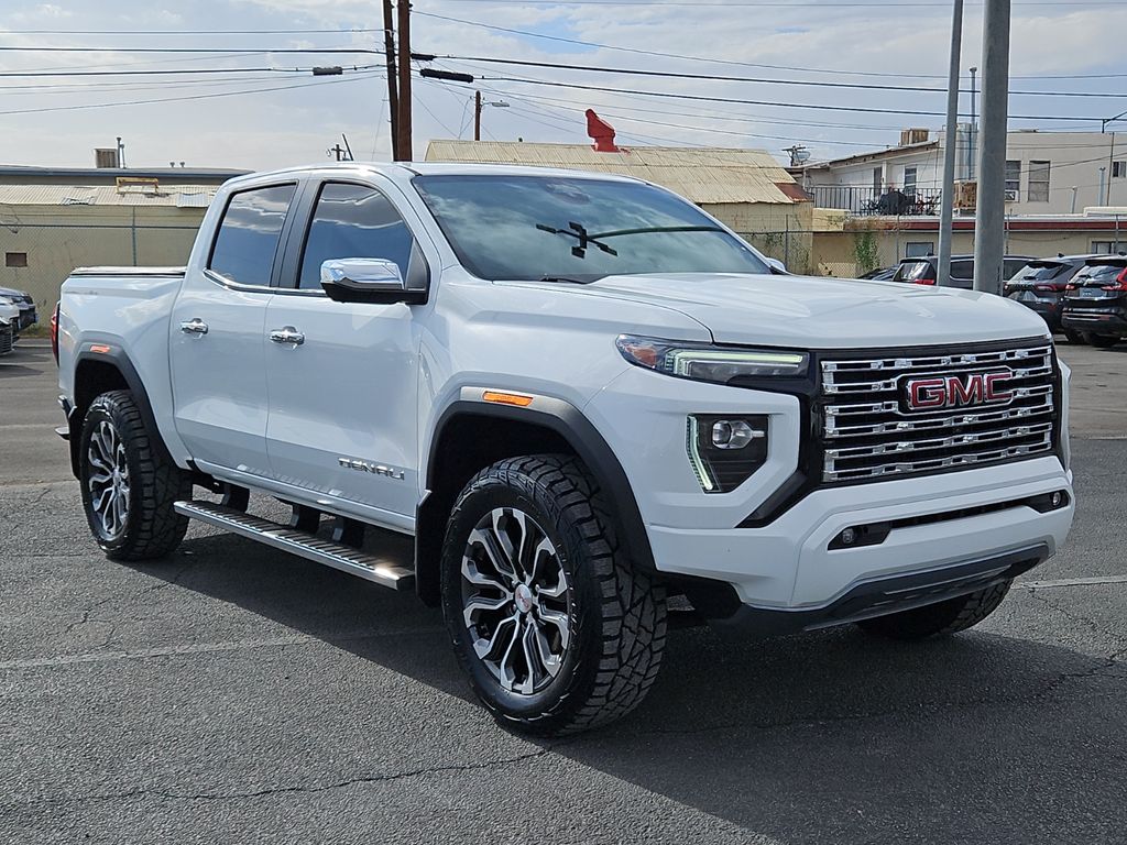 White 2025 GMC Canyon Pickup Truck Four-Wheel Drive 8-Speed Automatic