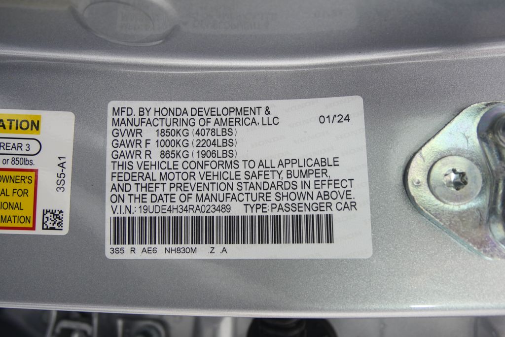 Thumbnail: 2024 Acura Integra - 28