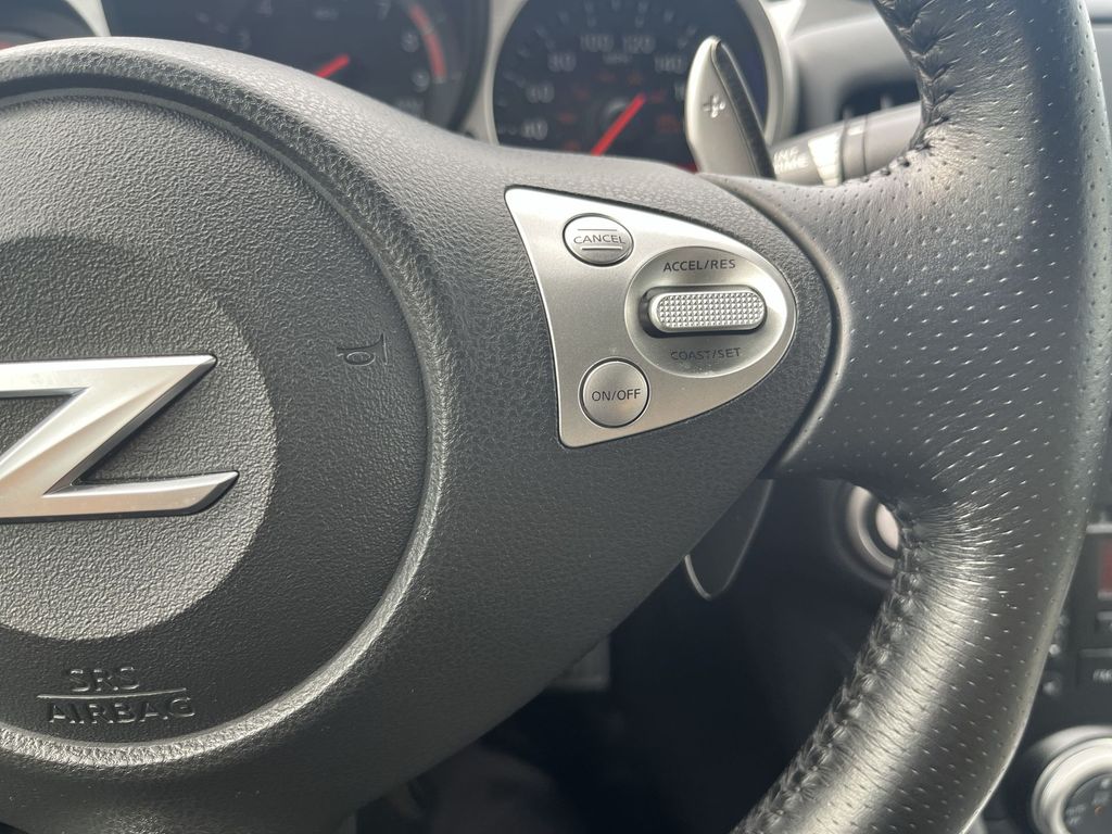 Thumbnail: 2013 Nissan Z - 25