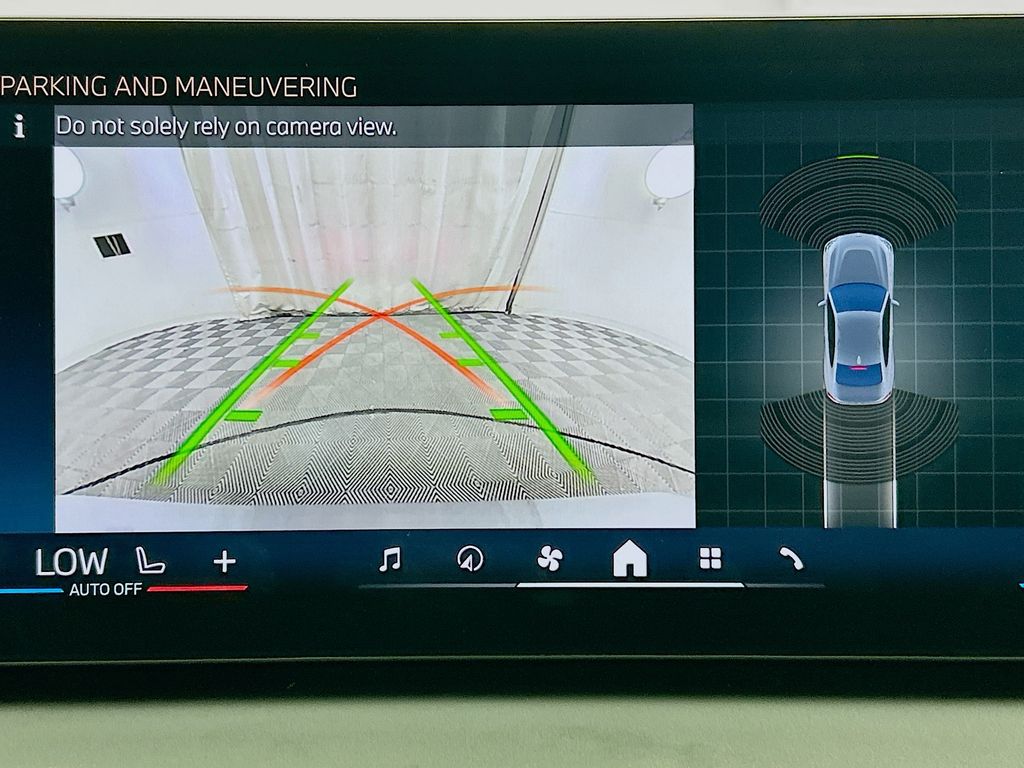 Thumbnail: 2025 BMW 2 Series - 15