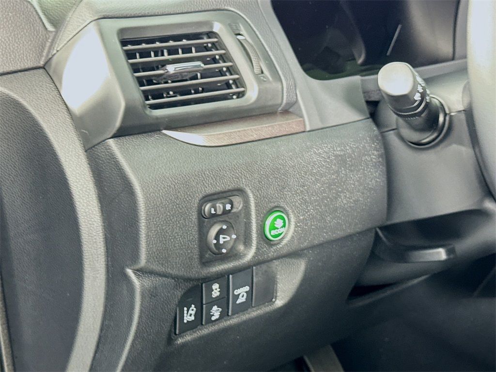 2025 Honda Ridgeline RTL photo