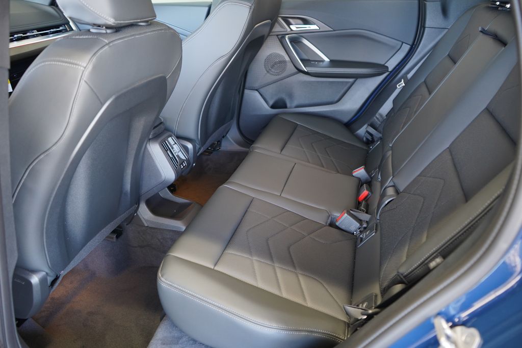 Thumbnail: 2026 BMW X1 - 20