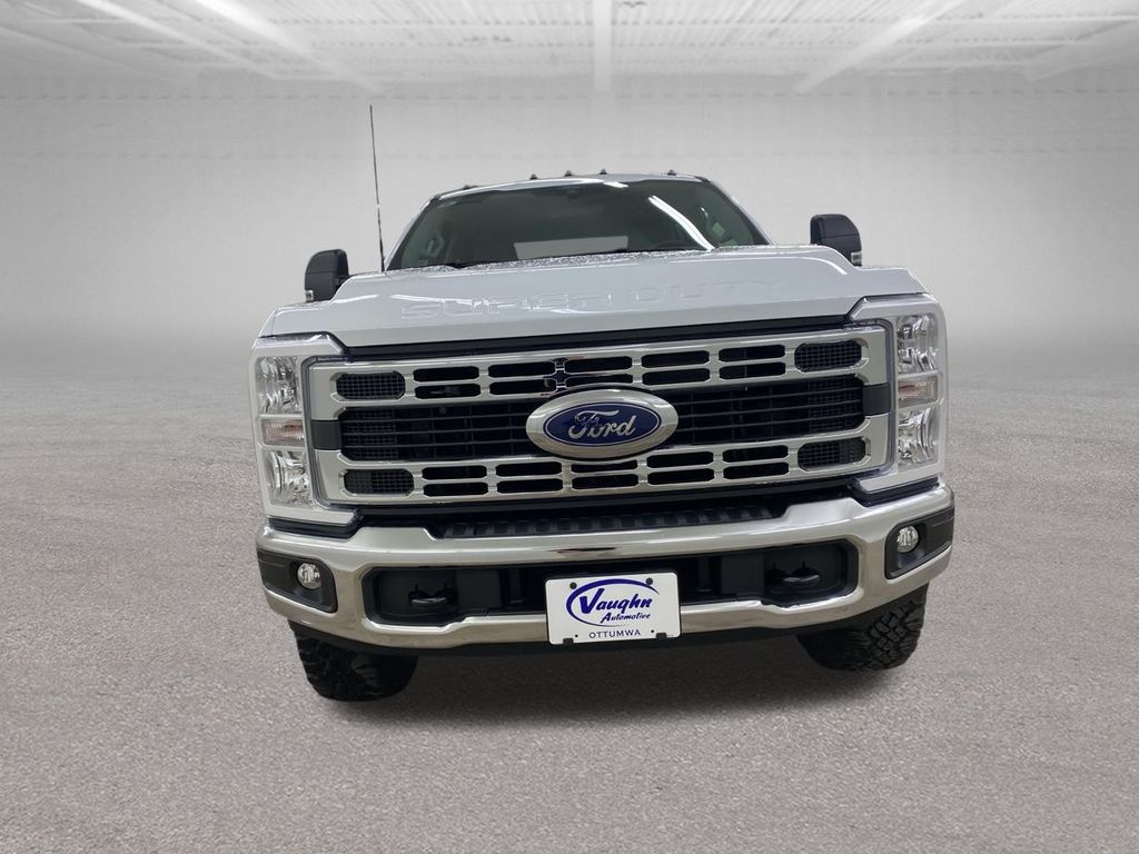 2025 Ford F-250SD XLT photo