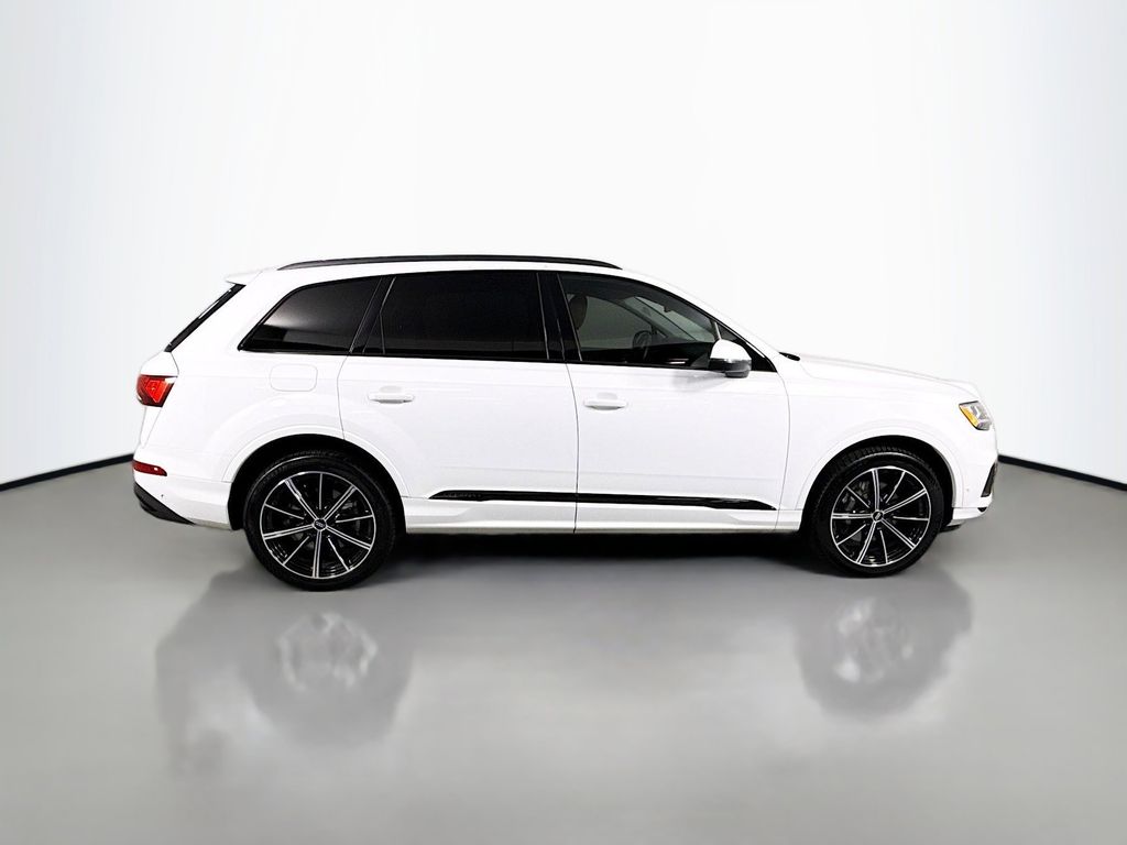Thumbnail: 2020 Audi Q7 - 4