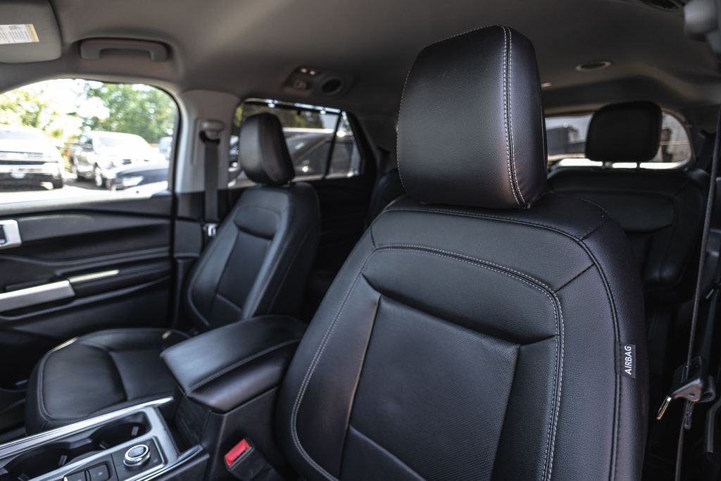 2022 Ford Explorer Limited thumbnail 19