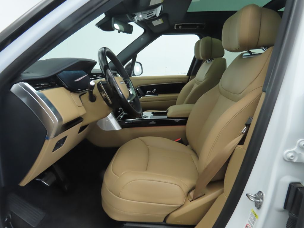 Thumbnail: 2025 Land Rover Range Rover - 20