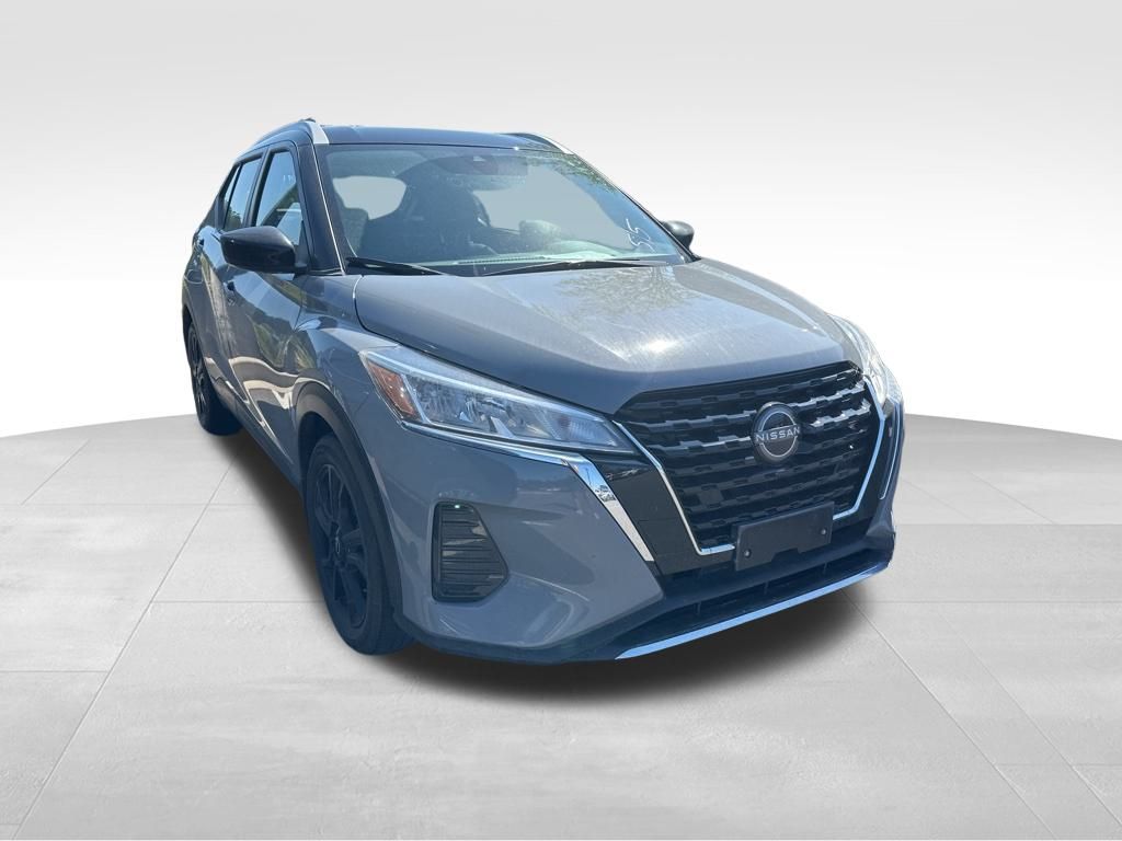 2023 Gray/Super Black Nissan Kicks SV FWD SUV