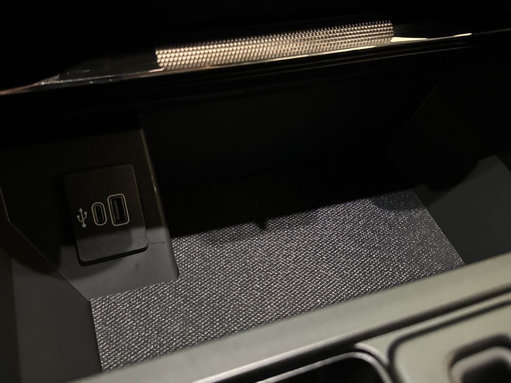 New 2026 Gray Ford Lariat image 33