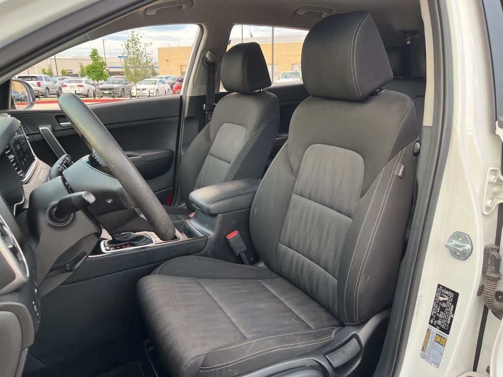 2021 Kia Sportage LX 24
