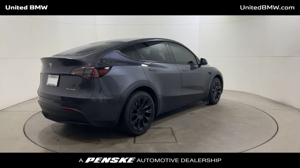 Thumbnail: 2022 Tesla Model Y - 8