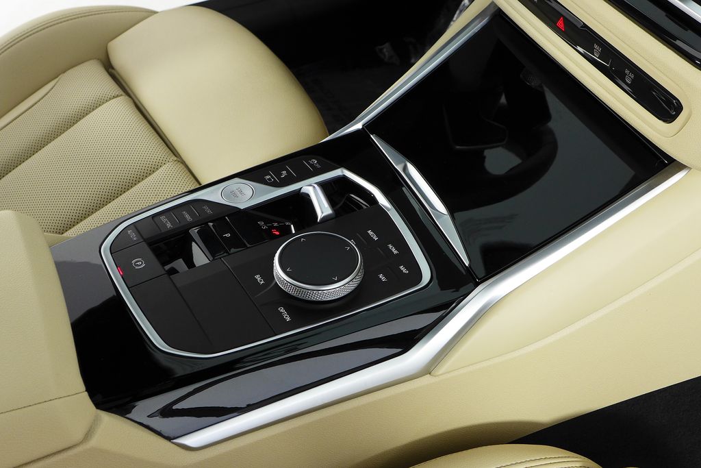 Thumbnail: 2023 BMW 3 Series - 15