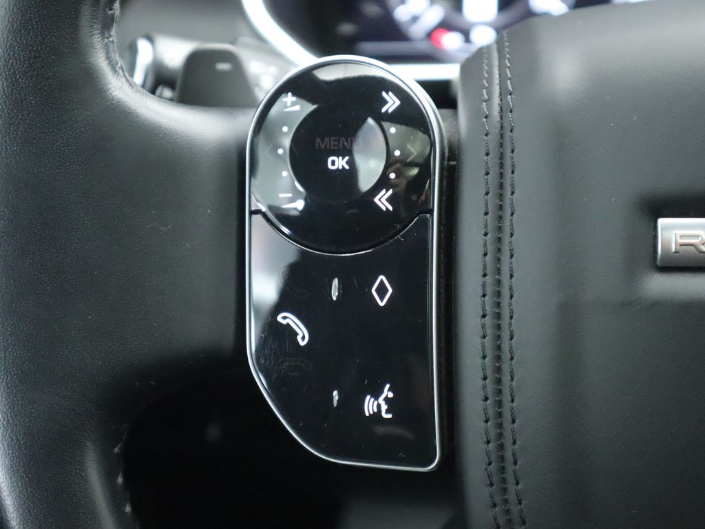 Thumbnail: 2018 Land Rover Range Rover - 11