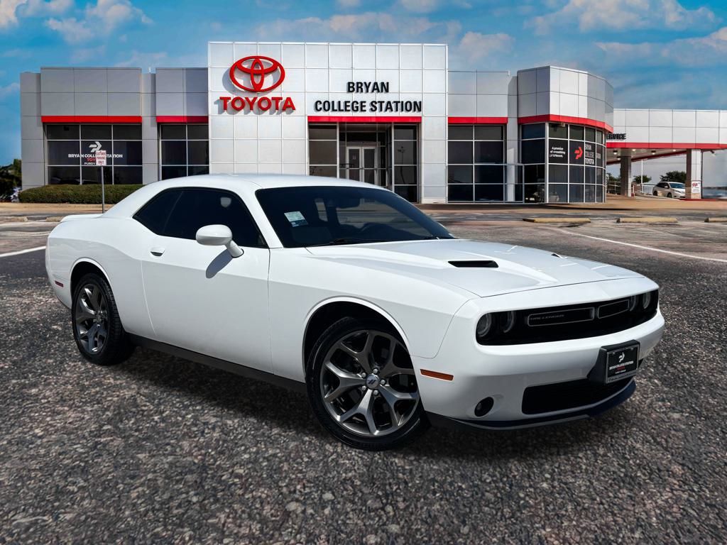 2017 Dodge Challenger SXT photo