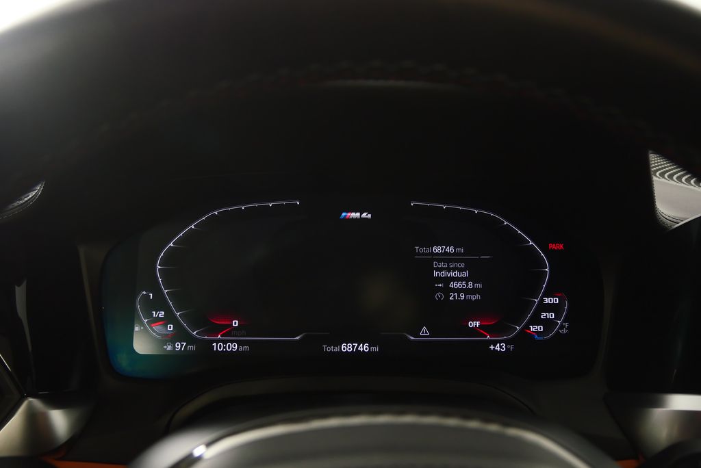 Thumbnail: 2021 BMW M4 - 21