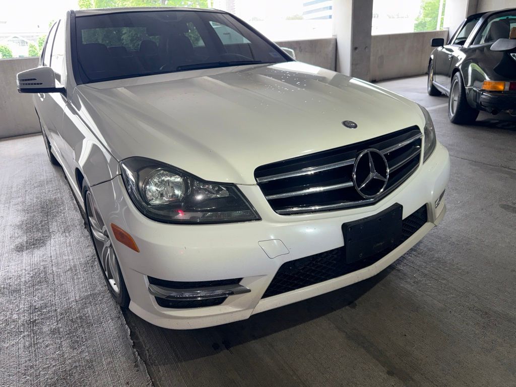 Thumbnail: 2014 Mercedes-Benz C-Class - 2