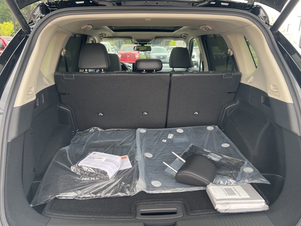 2025 Super Black Nissan Rogue Platinum FWD SUV