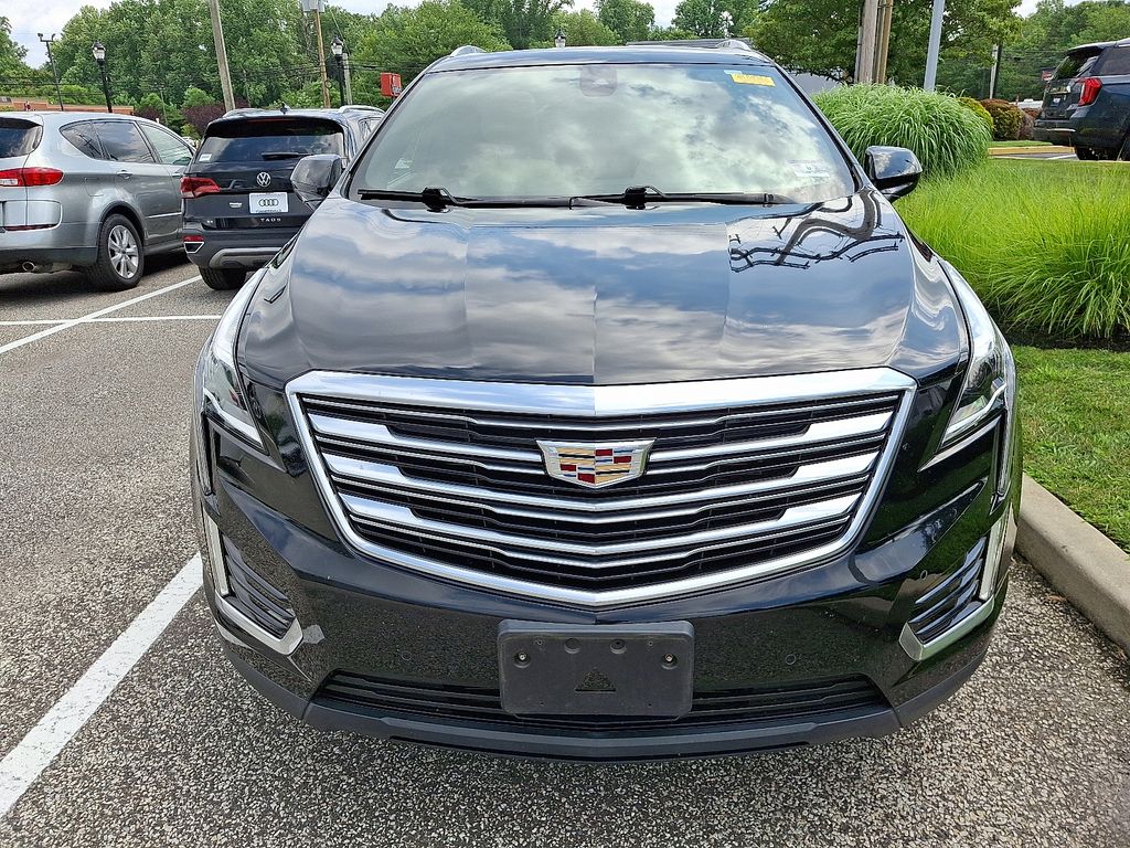 Thumbnail: 2017 Cadillac XT5 - 2