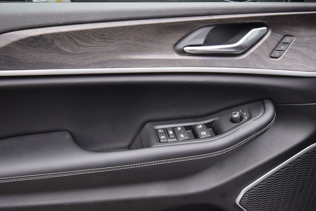 new 2026 Jeep Grand Cherokee car, priced at $51,400