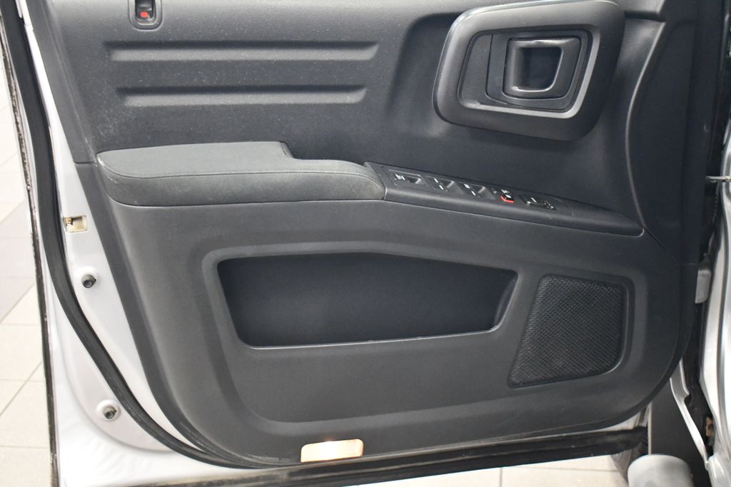 Thumbnail: 2013 Honda Ridgeline - 12