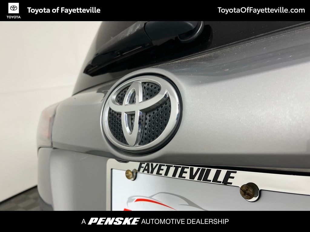 Thumbnail: 2016 Toyota RAV4 - 12