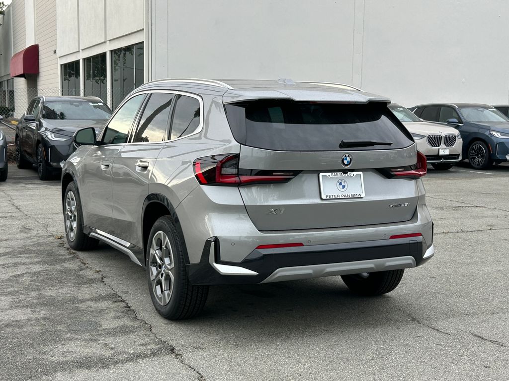 Thumbnail: 2026 BMW X1 - 3