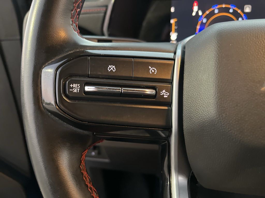 Thumbnail: 2023 Chevrolet Colorado - 20