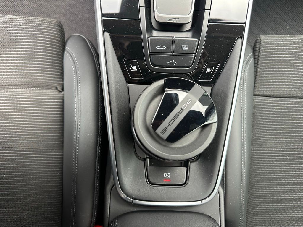 Thumbnail: 2025 Porsche 911 - 29