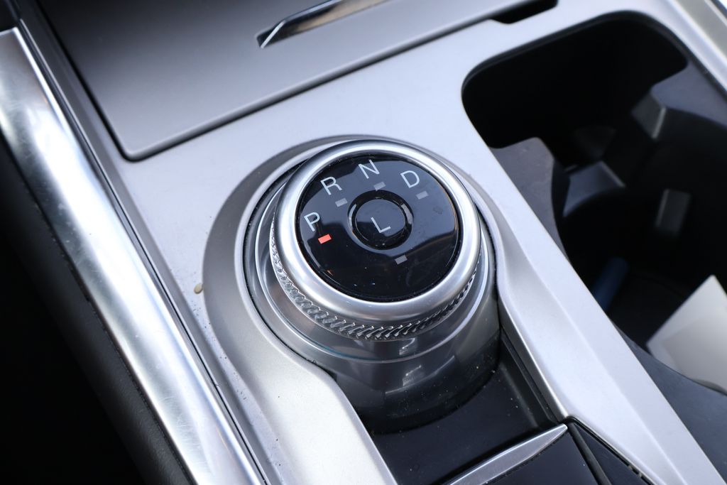 Thumbnail: 2024 Ford Explorer - 27