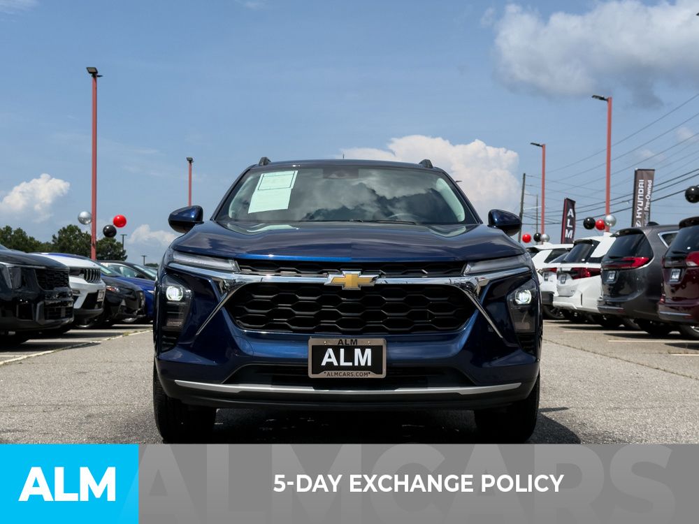 Used 2024 Blue Chevrolet LT image 3