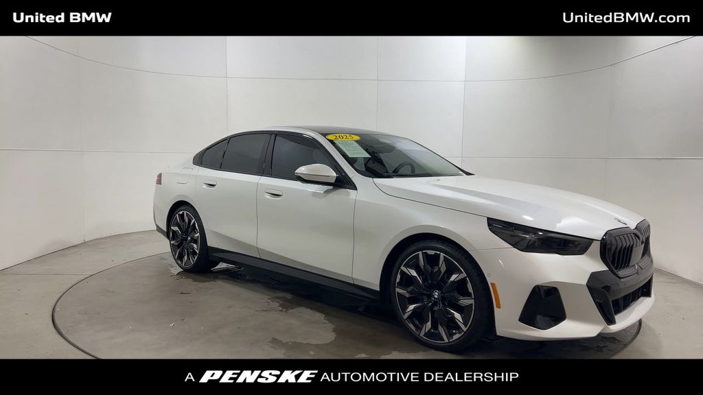 Thumbnail: 2025 BMW 5 Series - 2