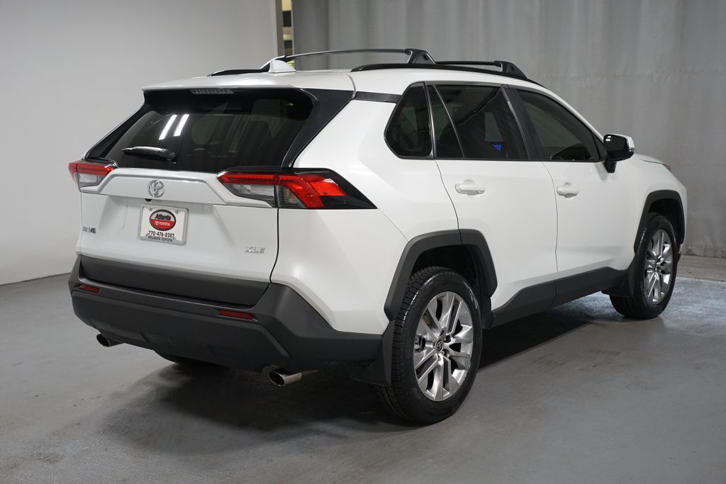 Thumbnail: 2025 Toyota RAV4 - 8