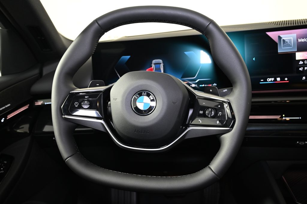 Thumbnail: 2026 BMW 5 Series - 17