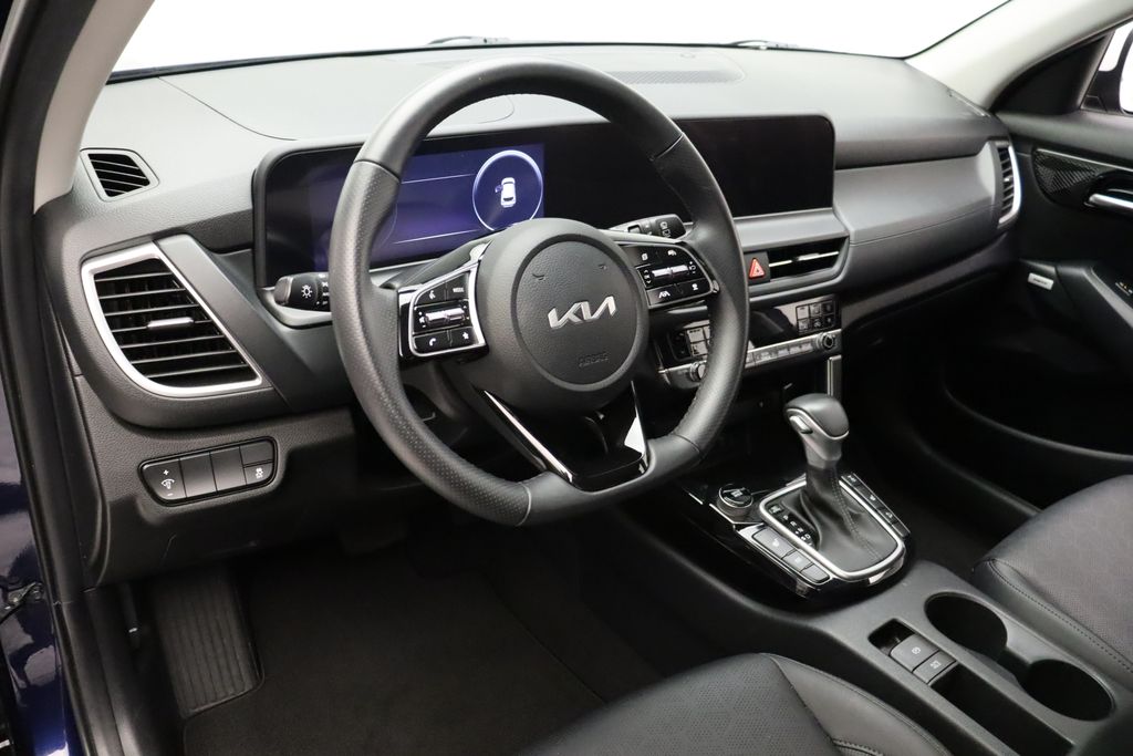 Thumbnail: 2024 Kia Seltos - 15