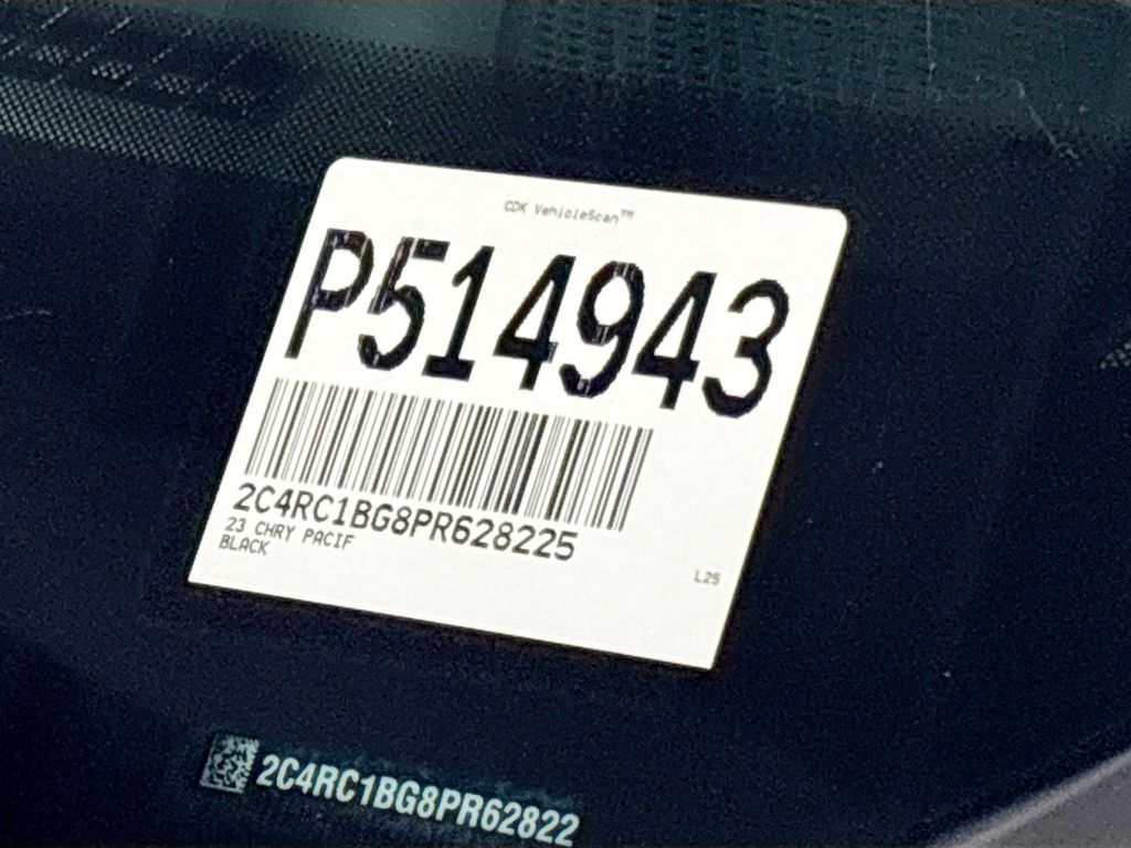 2023 Chrysler Pacifica Touring L