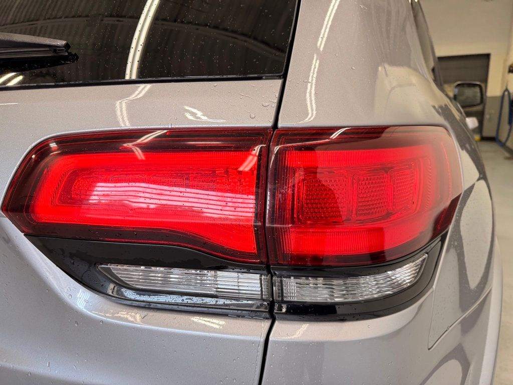 Thumbnail: 2018 Jeep Grand Cherokee - 5
