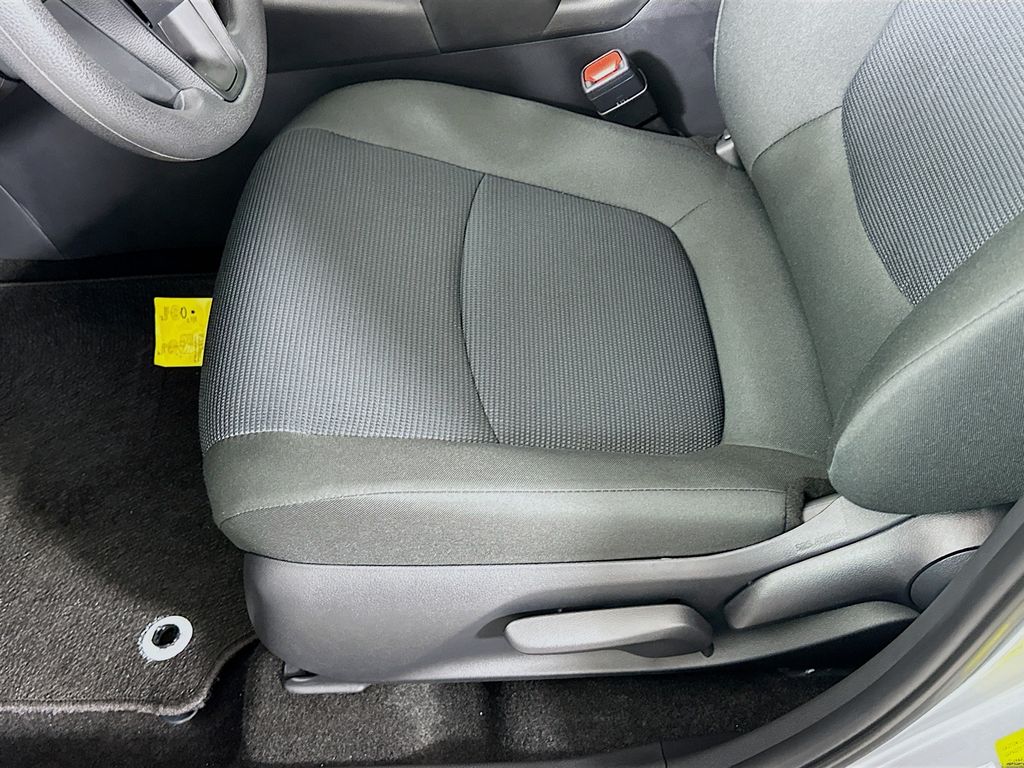 Thumbnail: 2025 Toyota RAV4 - 20