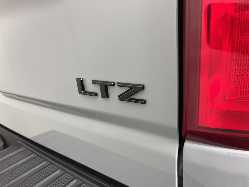 2024 Chevrolet Silverado 2500 LTZ 22