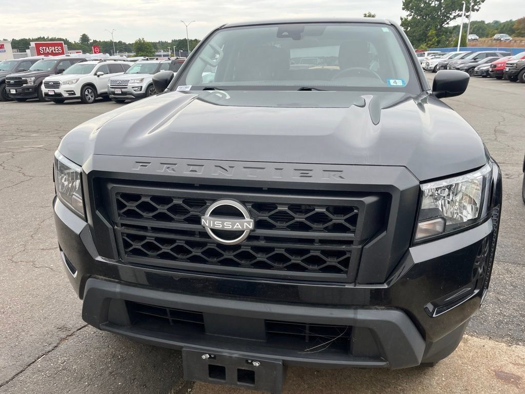 2022 Nissan Frontier S Crew Cab 4WD
