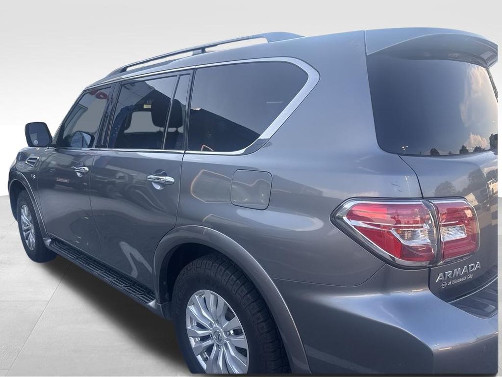 Used 2017 Gray Nissan SV image 11