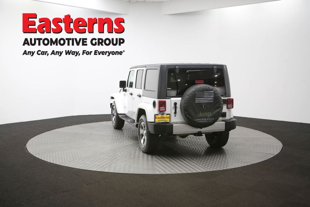 Used 2018 White Jeep Unlimited Sahara image 64