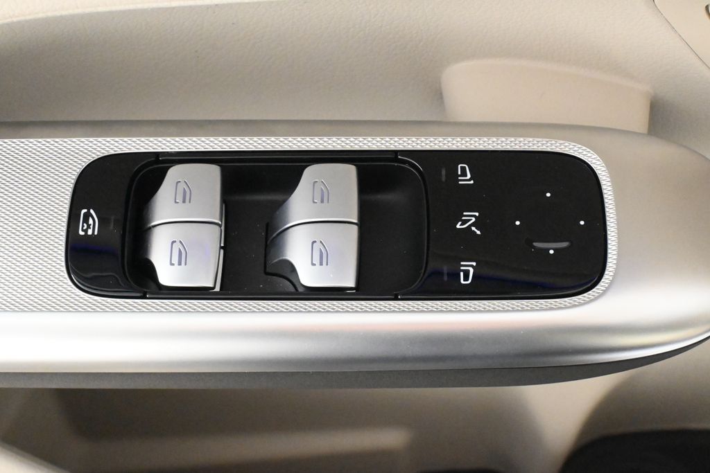 Thumbnail: 2026 Mercedes-Benz GLC - 26