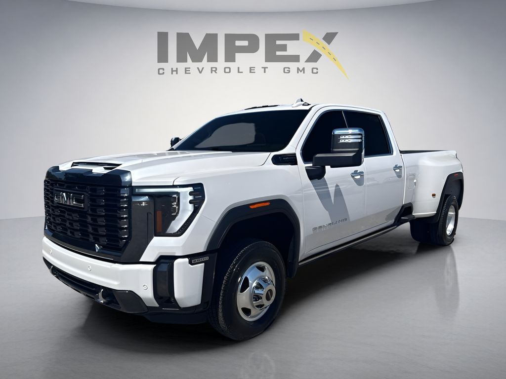 White Frost Tricoat 2024 GMC Sierra 3500HD Pickup Truck Four-Wheel Drive Automatic