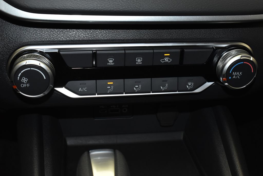 Thumbnail: 2025 Nissan Altima - 21