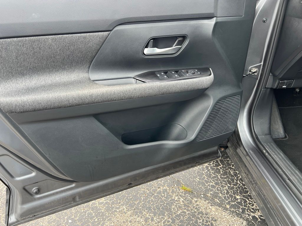 Certified Used 2025 Gun Metallic Nissan SV image 23