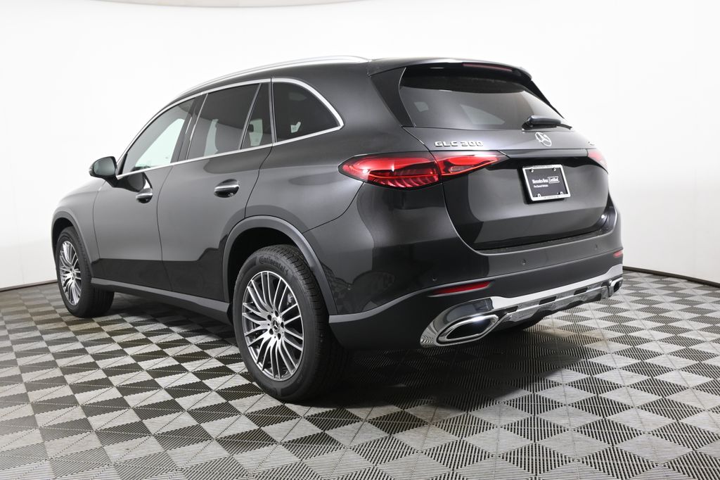 Thumbnail: 2026 Mercedes-Benz GLC - 5