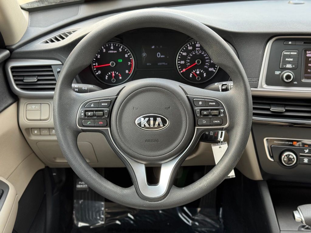 2016 Kia Optima LX photo