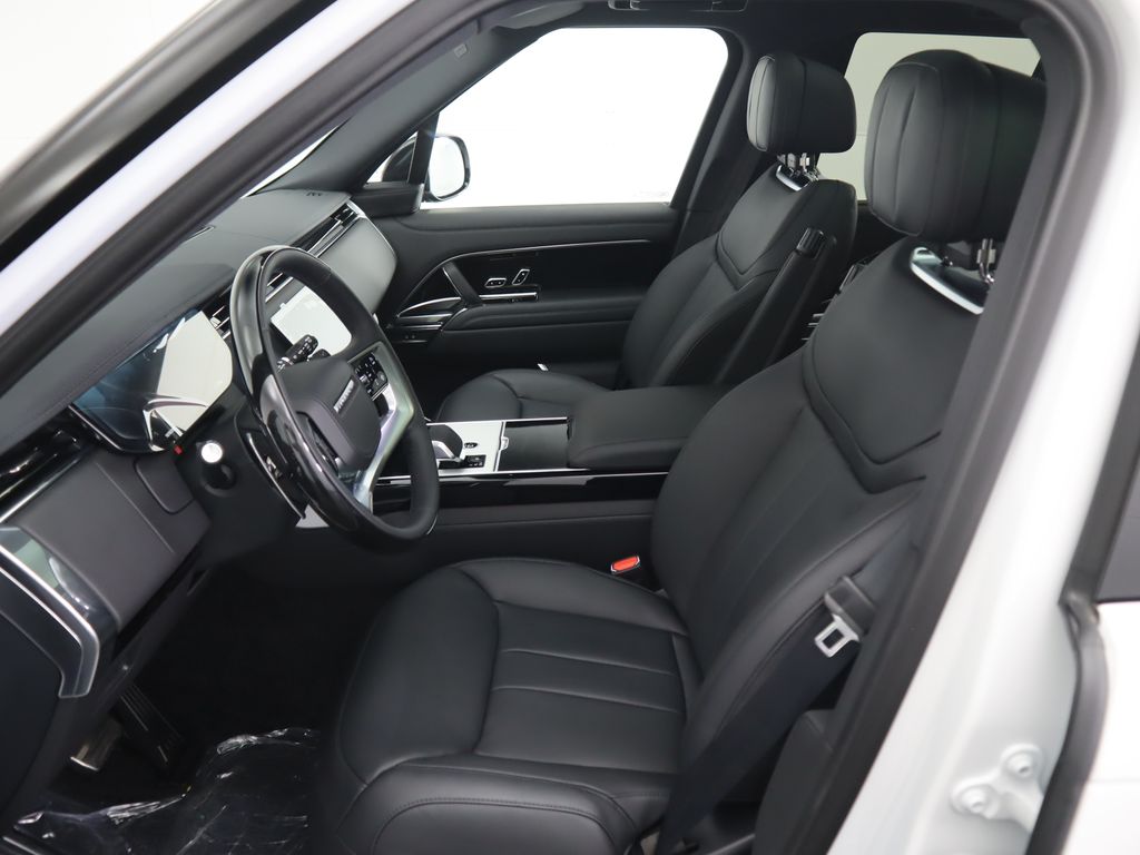 Thumbnail: 2025 Land Rover Range Rover - 20